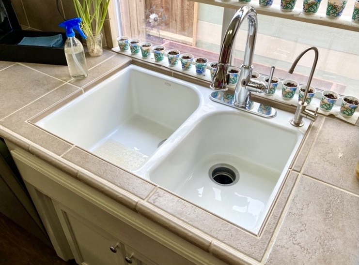 natural kitchen sink cleaner vinegar and baking soda